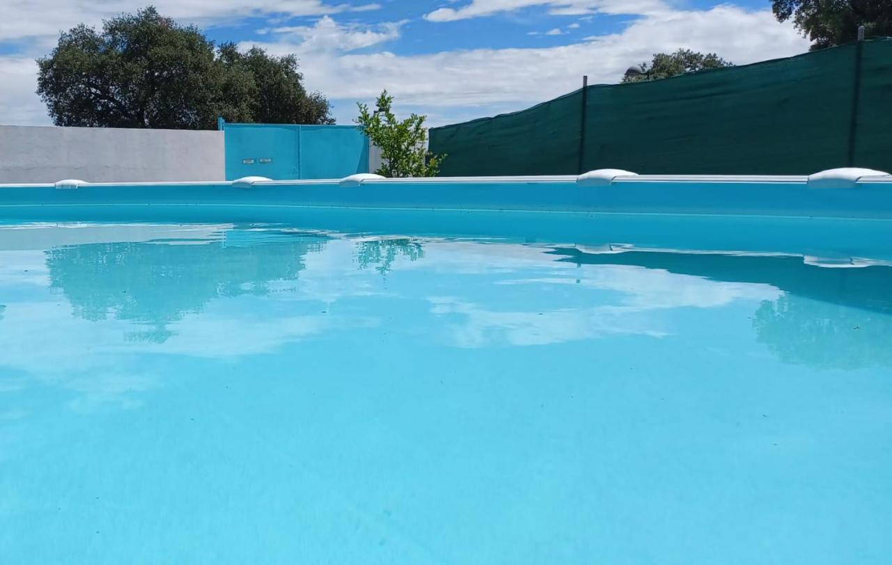 אל קסטיו דה לאס גוארדאס Villa Saudade, Casa Entre Encinas מראה חיצוני תמונה